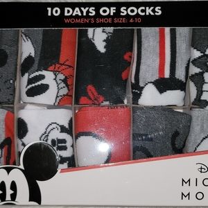 Mickey Mouse no show socks